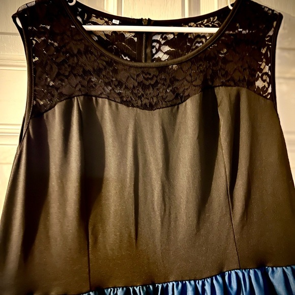 NWOT- spooky/ Halloween Women’s sleeveless Haunted House Dress size XXL - Picture 5 of 6